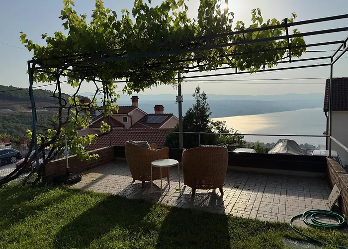 Lina Apartman Veprinac